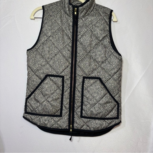 J. Crew Jackets & Blazers - J. Crew Factory Womens Black and White Herringbone Quilted Puffer Vest Size XS
